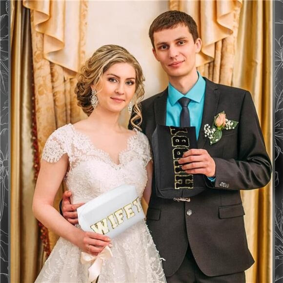 2 Pcs Wifey Hubby Makeup Bag Bride Patch Cosmetic Bag - Travel bag Set - Picture 4 of 5